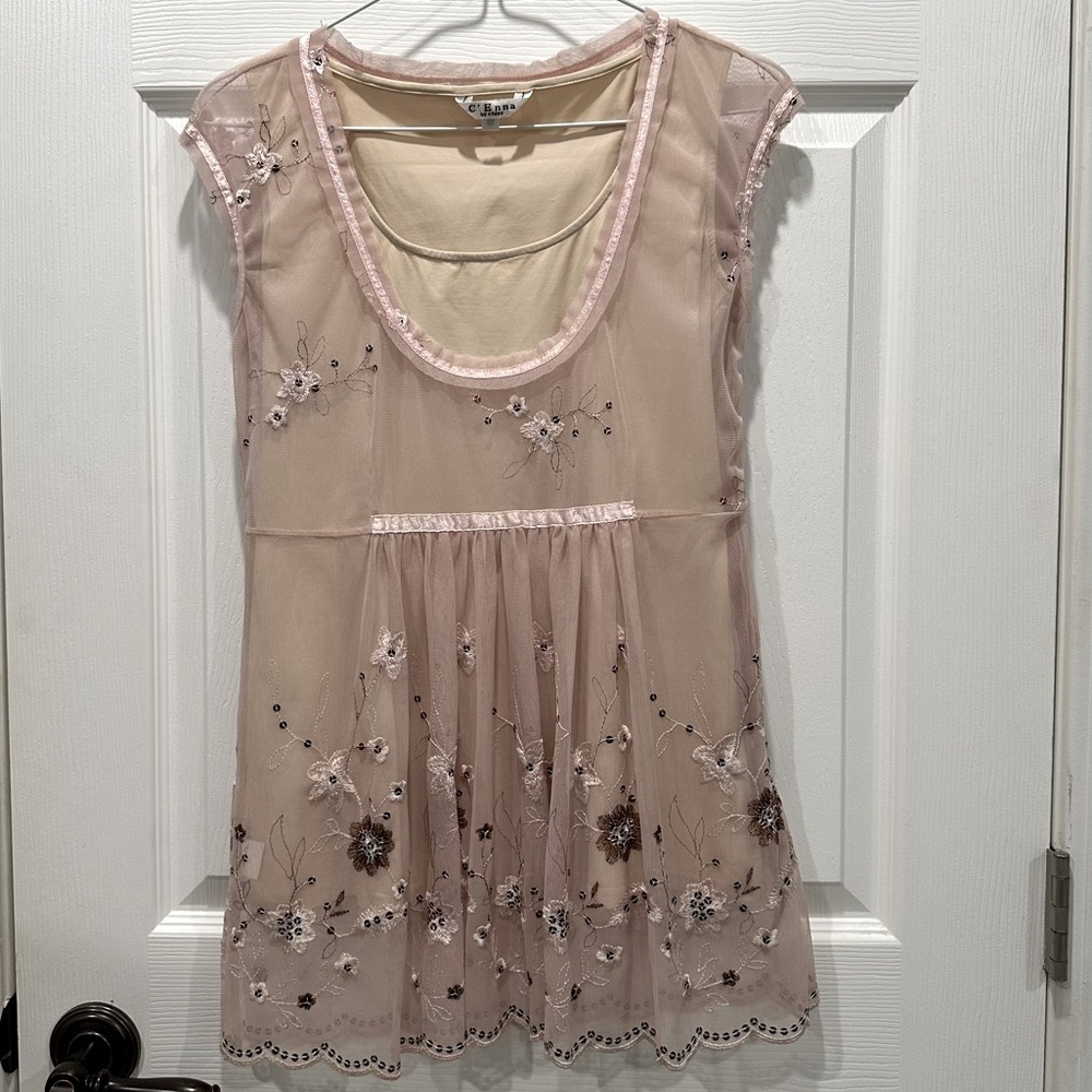 (Free Gift with 150+ Purchase) Double Layer Floral Sheer Sequin Sleeveless Top